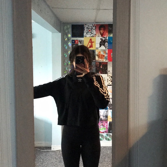 Adidas black cropped hoodie - Picture 3 of 5